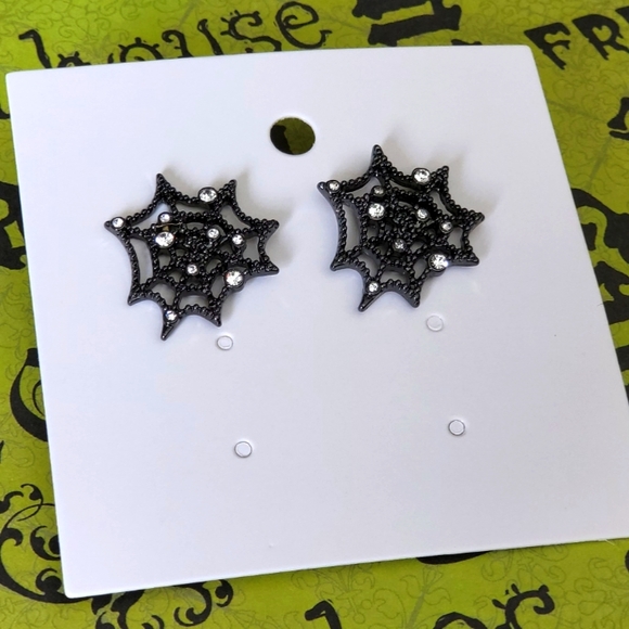 Jewelry - Spider Web Earrings